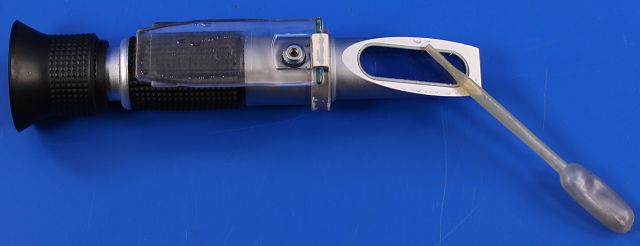 Refraktometer-Motorschaden-Motorensachverständiger-Motorengutachter